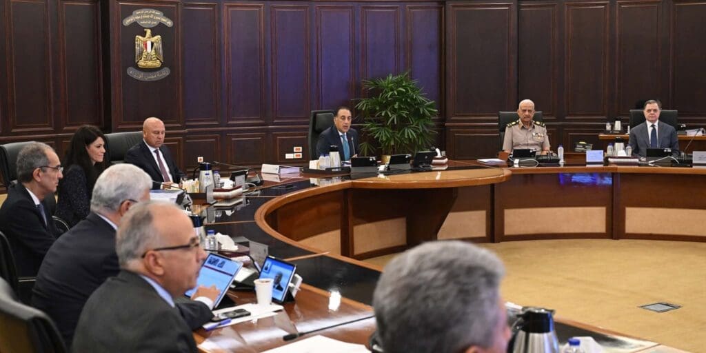 رئيس الوزراء يعقد اجتماعًا لمتابعة منظومة الجامعات الأهلية