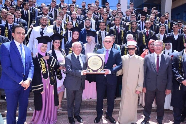 جامعة سوهاج تحتفل بتخريج الدفعة الـ 13 من مهندسي المستقبل - صور 14 جامعة سوهاج تحتفل بتخريج الدفعة الـ 13 من مهندسي المستقبل