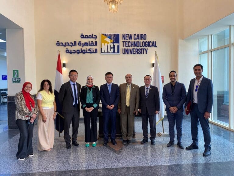 بروتوكول تعاون بين جامعة القاهرة الجديدة التكنولوجية وهواوي لتأهيل كوادر رقمية محترفة 6 بروتوكول تعاون بين جامعة القاهرة الجديدة التكنولوجية وهواوي لتأهيل كوادر رقمية محترفة