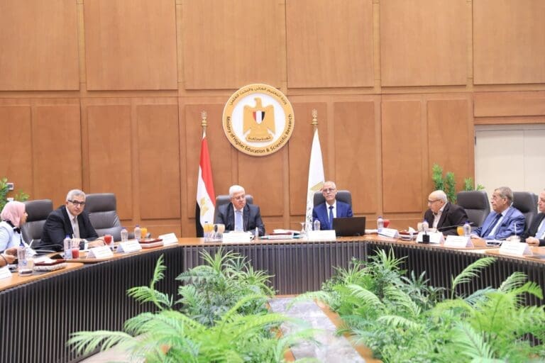 التعليم العالي: لجنة لفحص تظلمات رؤساء الجامعات الأهلية 17 FB IMG 1753169649525 أوائل الثانوية العامة التعليم العالي: لجنة لفحص تظلمات رؤساء الجامعات الأهلية موقع في الجامعة