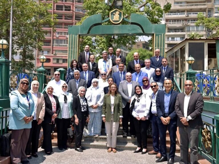 جامعة القاهرة تُطلق حزمة مبادرات ذكية لتعزيز التنمية المجتمعية والبيئية استعدادًا لرؤية 2030 15 جامعة القاهرة تُطلق حزمة مبادرات ذكية لتعزيز التنمية المجتمعية والبيئية استعدادًا لرؤية 2030