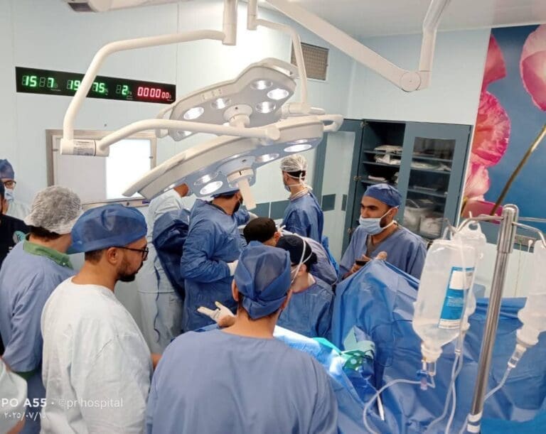 بمشاركة القصر العيني.. قناة السويس الطبية تنظّم ورشة تدريبية متقدمة في جراحات القولون والشرج 13 ورشة عمل متقدمة لجراحات الشرج والقولون بمستشفى جامعة قناة السويس