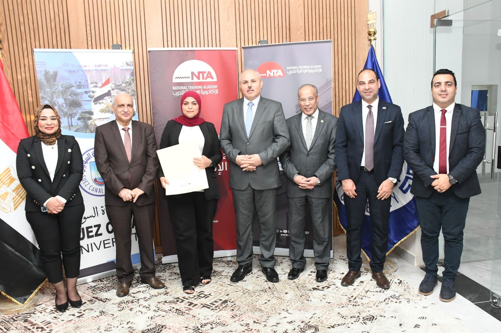 رئيس جامعة قناة السويس يشهد ختام مبادرة "أنا أيضًا مسئول" بالتعاون مع الأكاديمية الوطنية 1 رئيس جامعة قناة السويس يشهد ختام مبادرة "أنا أيضًا مسئول" بالتعاون مع الأكاديمية الوطنية