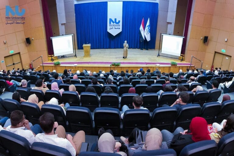 جامعة النيل تنظم أكبر Open House لطلاب الثانوية العامة لتعريفهم بنظامها التعليمي 17 جامعة النيل تنظم أكبر Open House لطلاب الثانوية العامة وأولياء الأمور لتعريفهم بمكوناتها الأكاديمية ونظامها التعليمي المتفرد