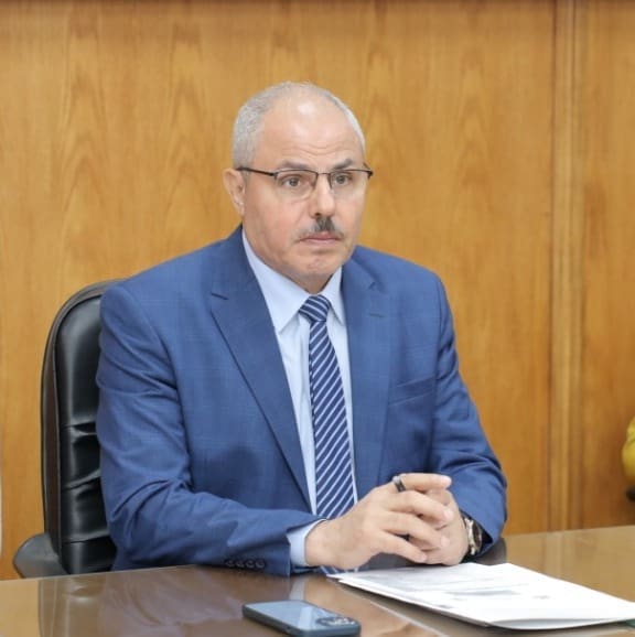 كلية الآداب بجامعة قناة السويس تطلق 3 دبلومات مهنية جديدة للعام الجامعي الجديد 1 IMG 20250721 WA0079 قناة السويس كلية الآداب بجامعة قناة السويس تطلق 3 دبلومات مهنية جديدة للعام الجامعي الجديد موقع في الجامعة