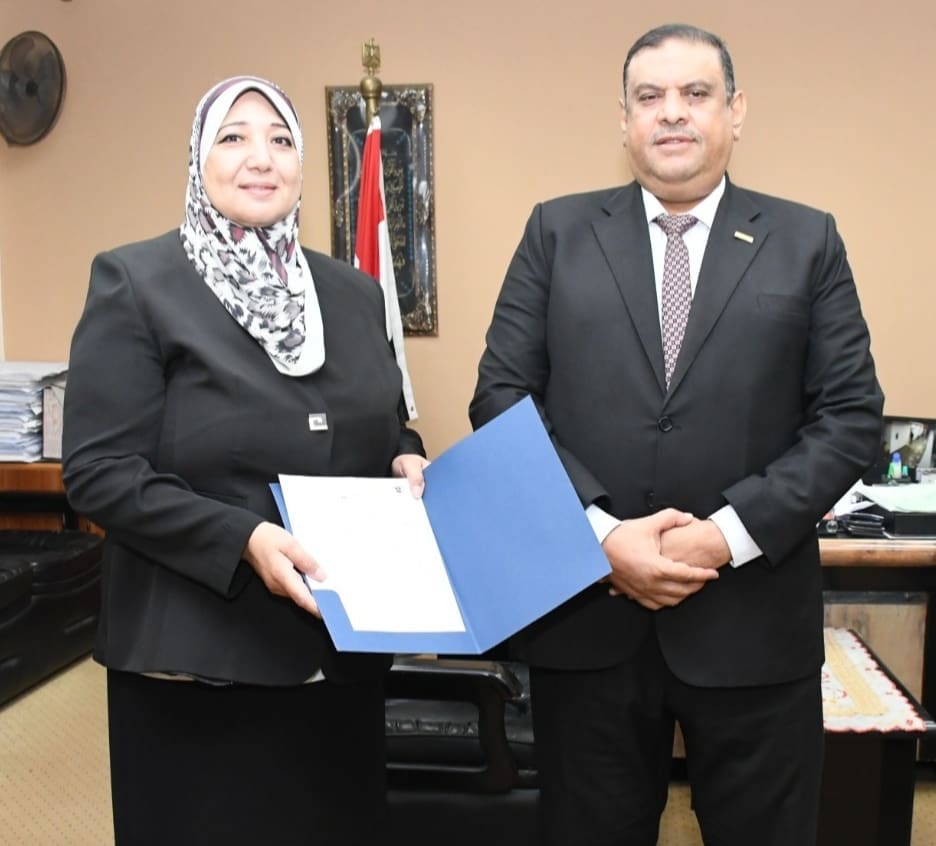 تكليف حنان إمام بمهام مدير إدارة أمانة مجلس جامعة قناة السويس 1 تكليف حنان إمام مديرًا لإدارة أمانة مجلس جامعة قناة السويس